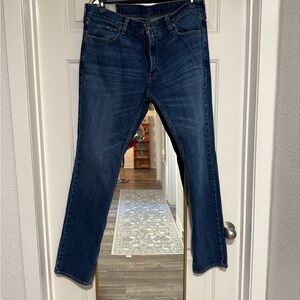 Hollister Straight Jeans in Deep Blue